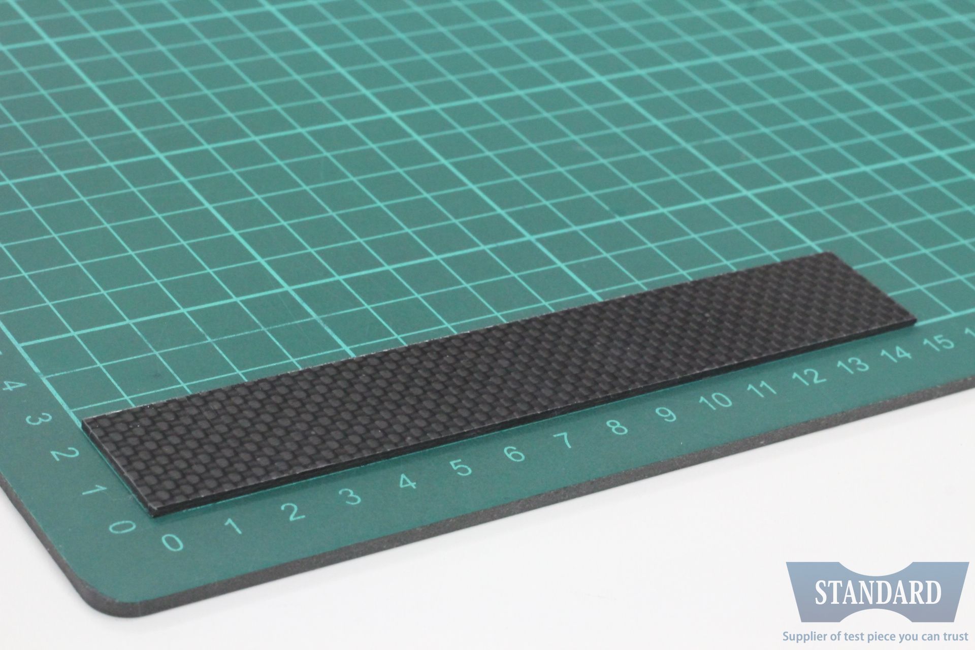 試験片在庫処分セール】CFRP(炭素繊維強化プラスチック) | 標準試験片